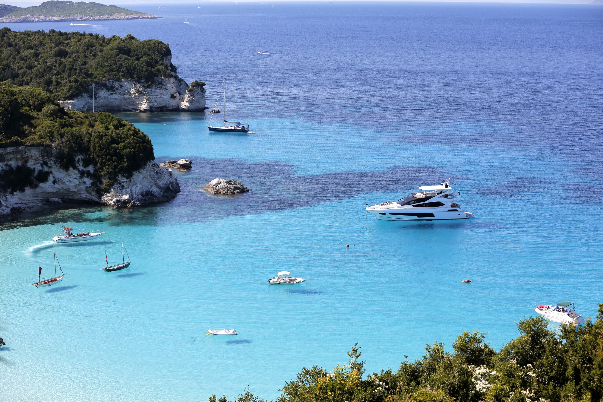 Voutoumi Bay, Antipaxos — currency exchange and FX Greece